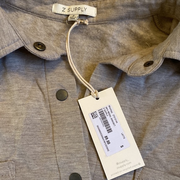 NWT Z supply front button down shirt - Picture 3 of 4